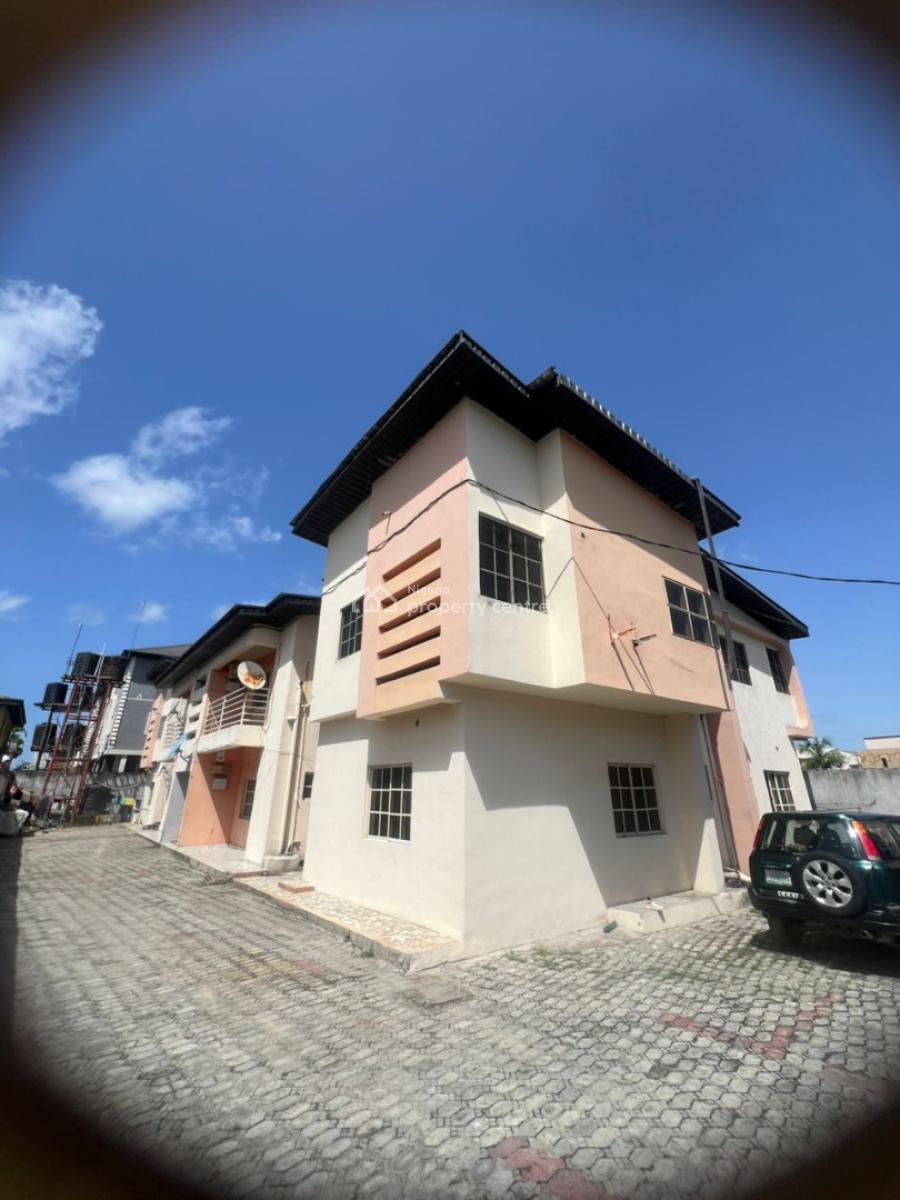 3 Bedroom Flat in a Serene Neighbourhood, Off Blenco Supermarket, Sangotedo, Ajah, Lagos, Flat / Apartment for Rent