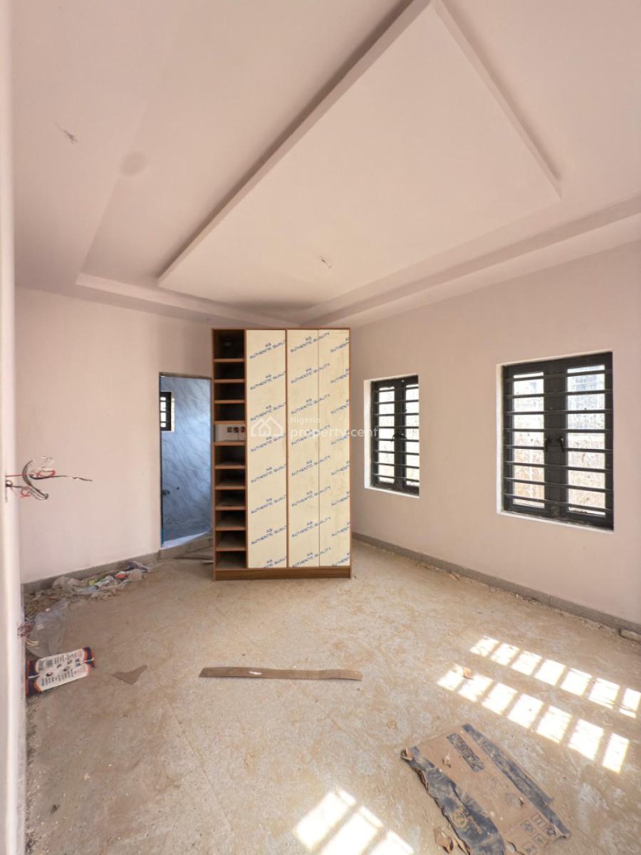 Well Finished 3-bedroom Flats in a Serene Estate, Kolapo Ishola Gra, Akobo, Ibadan, Oyo, Flat / Apartment for Sale