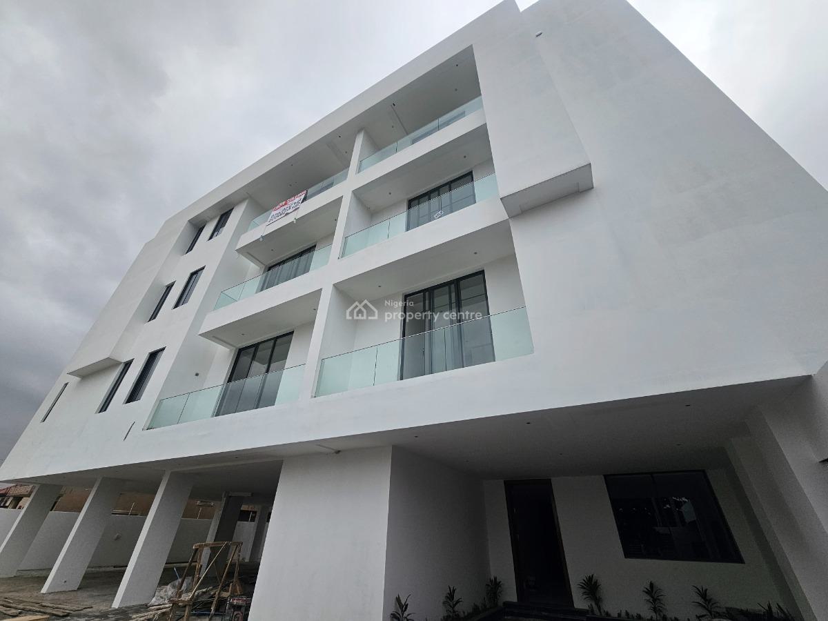 Luxury 2 Bedroom Fully Serviced Apartment in an Estate, Lekki1 Right Side, Lekki Phase 1, Lekki, Lagos, Flat / Apartment for Sale