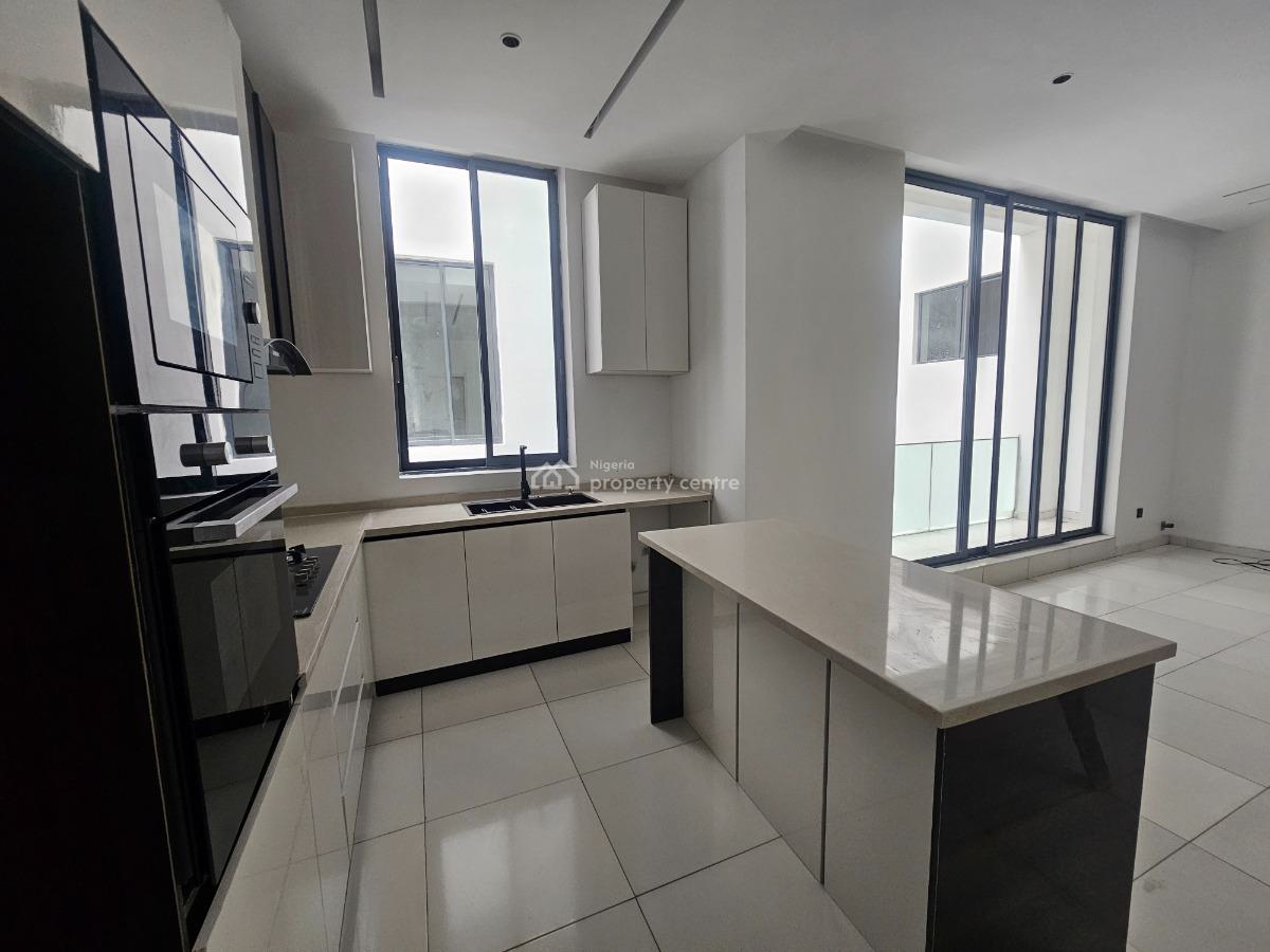 Luxury 2 Bedroom Fully Serviced Apartment in an Estate, Lekki1 Right Side, Lekki Phase 1, Lekki, Lagos, Flat / Apartment for Sale