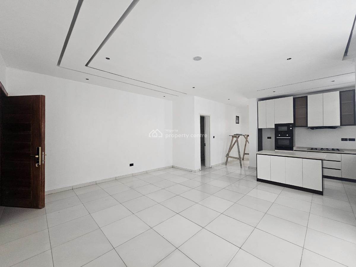 Luxury 2 Bedroom Fully Serviced Apartment in an Estate, Lekki1 Right Side, Lekki Phase 1, Lekki, Lagos, Flat / Apartment for Sale