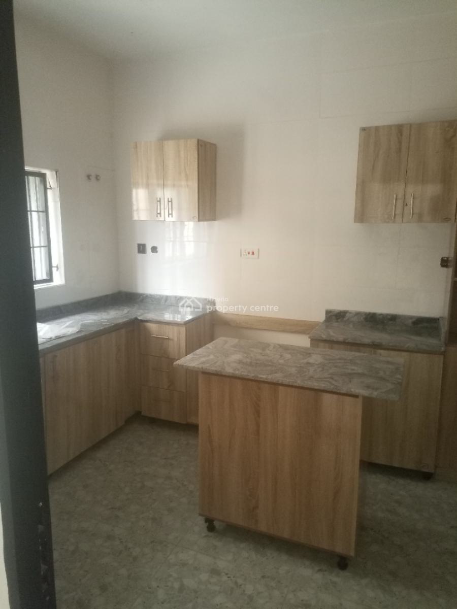 3 Bedroom Apartment/flat, By Commerce Plaza, Area 3, Garki, Abuja, Flat / Apartment for Rent