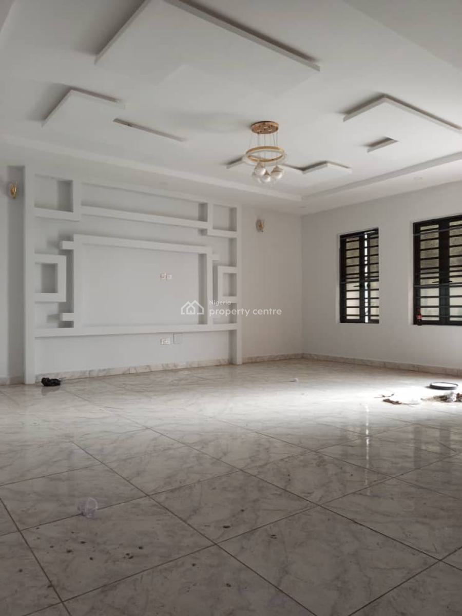 Neatly Used 4 Bedroom Semi Detached Duplex with Bq, Ologolo, Lekki, Lagos, Semi-detached Duplex for Sale