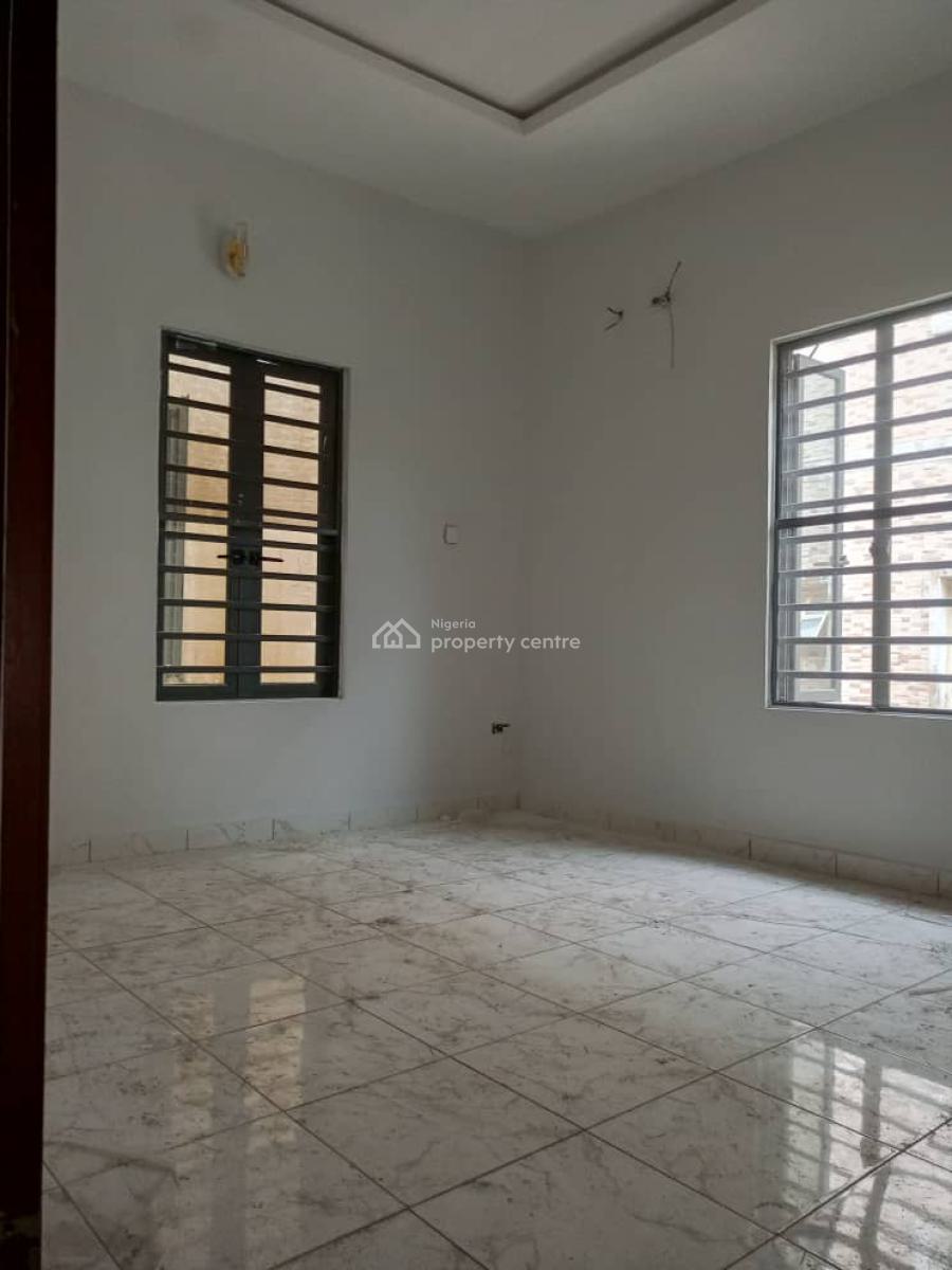 Neatly Used 4 Bedroom Semi Detached Duplex with Bq, Ologolo, Lekki, Lagos, Semi-detached Duplex for Sale