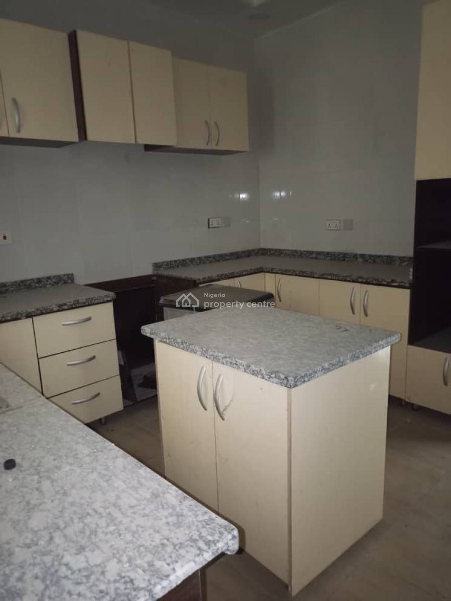 Neatly Used 4 Bedroom Semi Detached Duplex with Bq, Ologolo, Lekki, Lagos, Semi-detached Duplex for Sale
