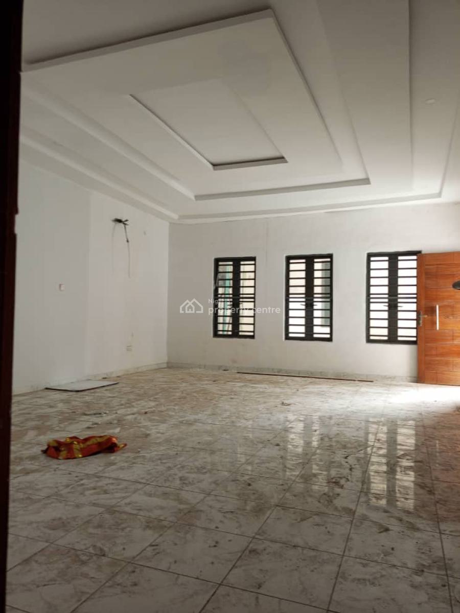 Neatly Used 4 Bedroom Semi Detached Duplex with Bq, Ologolo, Lekki, Lagos, Semi-detached Duplex for Sale