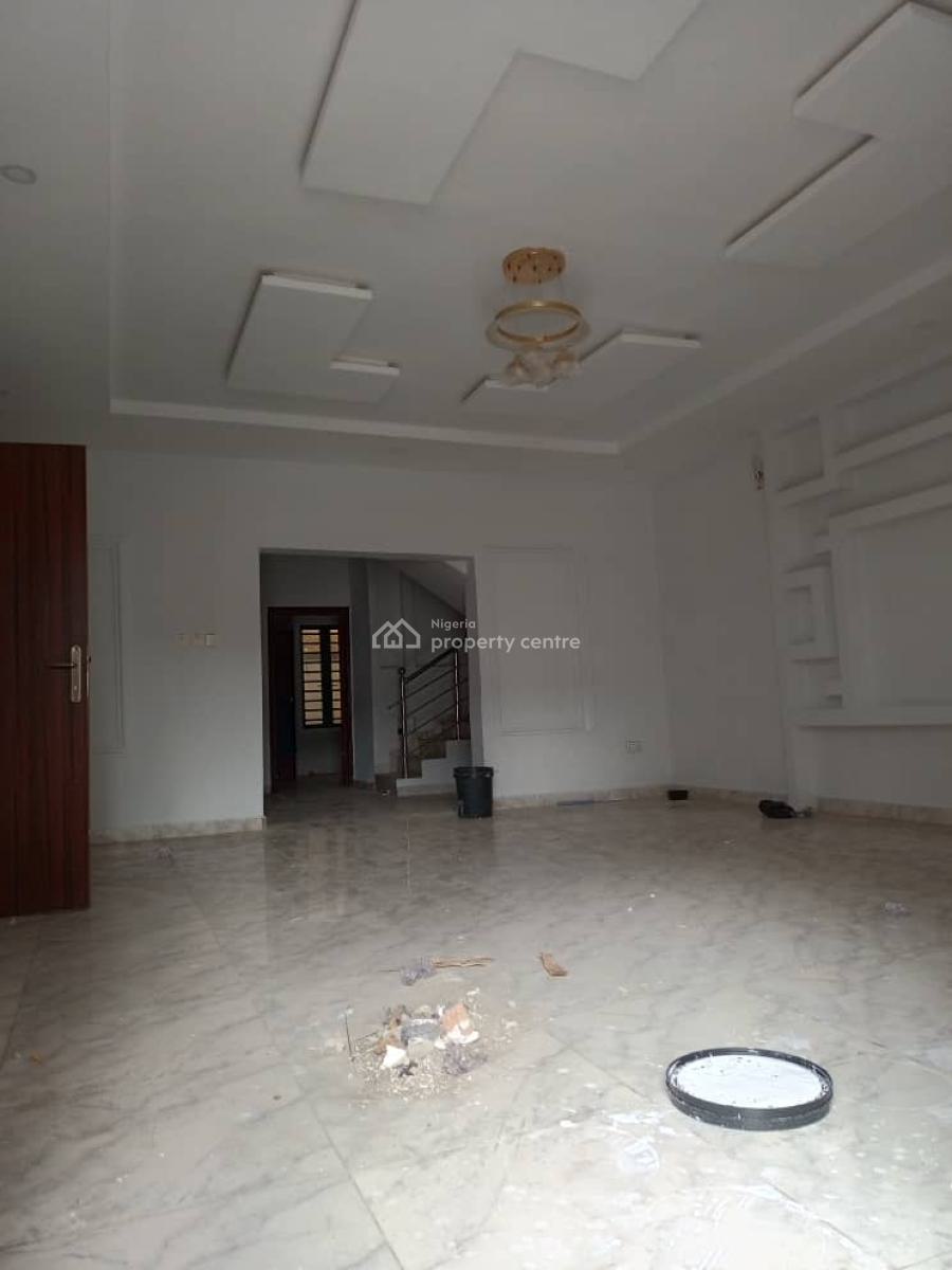Neatly Used 4 Bedroom Semi Detached Duplex with Bq, Ologolo, Lekki, Lagos, Semi-detached Duplex for Sale