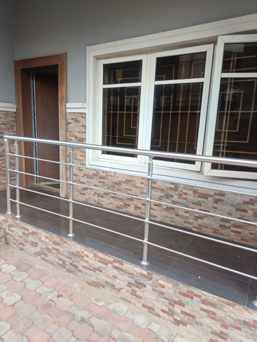 Spacious 2 Bedroom Flat Ground-floor Ensuite, Off Admiralty Way, Lekki Phase 1, Lekki, Lagos, Flat / Apartment for Rent