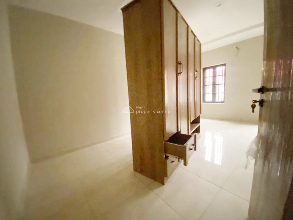 Newly Built Luxury 2 Bedroom Flat, Gra Phase 1, Magodo, Lagos, Flat / Apartment for Rent