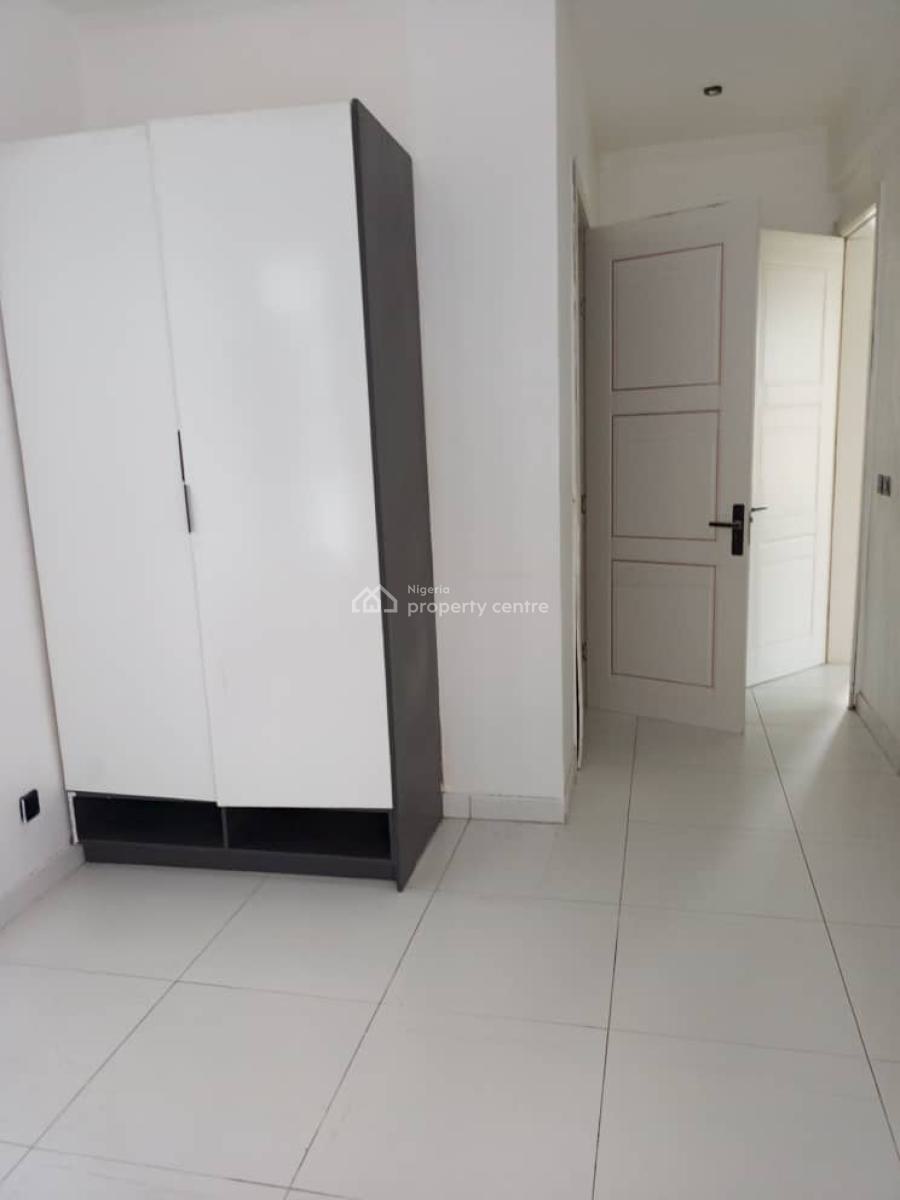 Neat and Spacious 4 Bedroom Terrace Duplex with Bq, Ologolo, Lekki, Lagos, Terraced Duplex for Rent