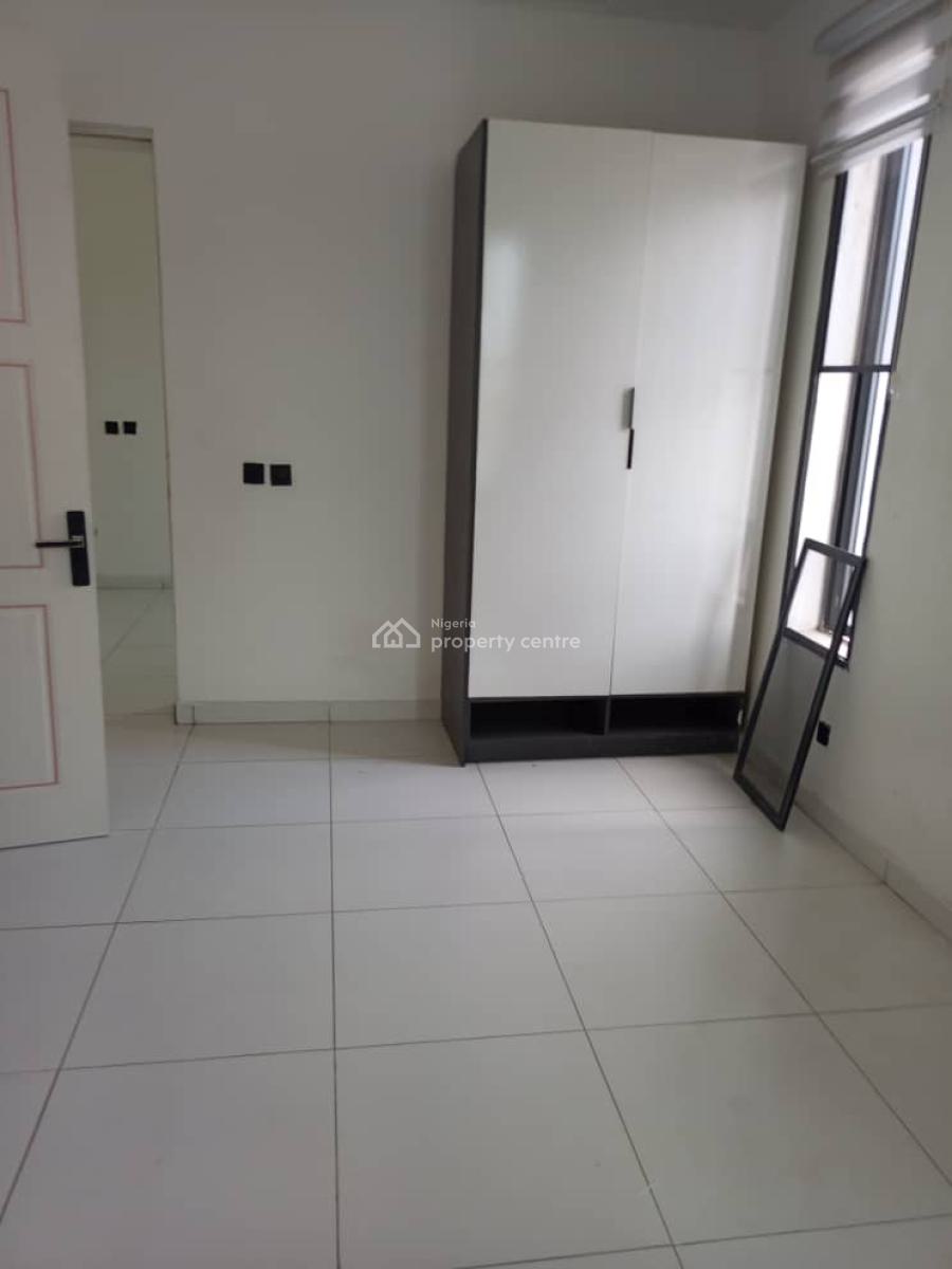 Neat and Spacious 4 Bedroom Terrace Duplex with Bq, Ologolo, Lekki, Lagos, Terraced Duplex for Rent