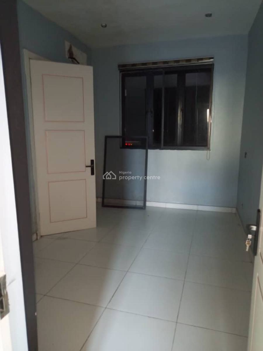 Neat and Spacious 4 Bedroom Terrace Duplex with Bq, Ologolo, Lekki, Lagos, Terraced Duplex for Rent