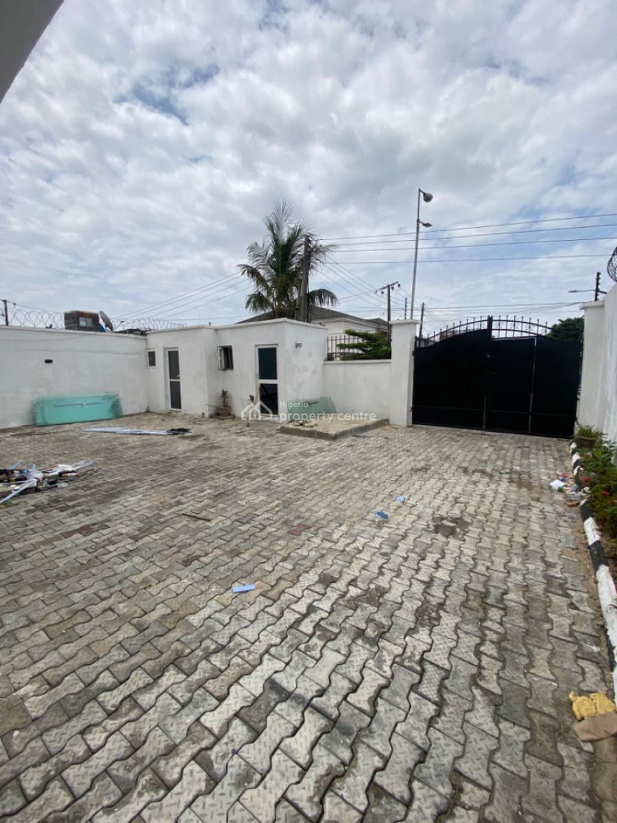 a Commercial 10 Bedrooms Fully Detached Duplex with Two Boys Quarters, Lekki Phase 1, Lekki, Lagos, Commercial Property for Rent