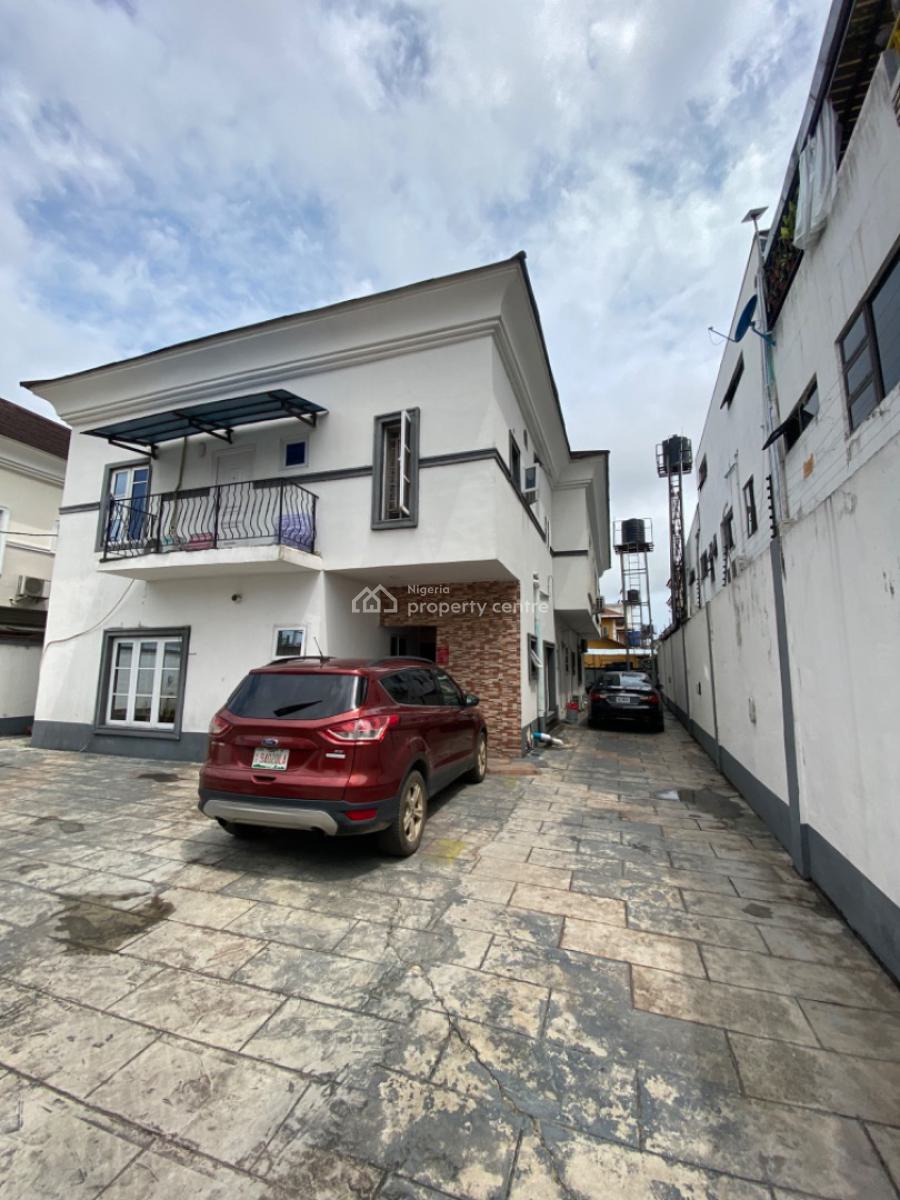 a Spacious Self Serviced 2 Bedrooms Apartments, Off Admiralty Lekki, Lekki Phase 1, Lekki, Lagos, Flat / Apartment for Rent