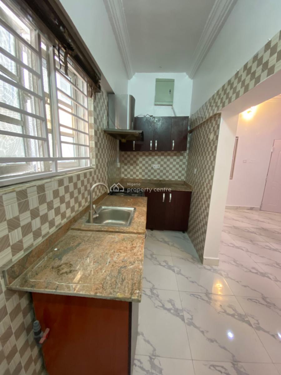 a Spacious Self Serviced 2 Bedrooms Apartments, Off Admiralty Lekki, Lekki Phase 1, Lekki, Lagos, Flat / Apartment for Rent