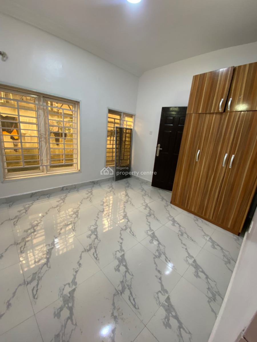a Spacious Self Serviced 2 Bedrooms Apartments, Off Admiralty Lekki, Lekki Phase 1, Lekki, Lagos, Flat / Apartment for Rent