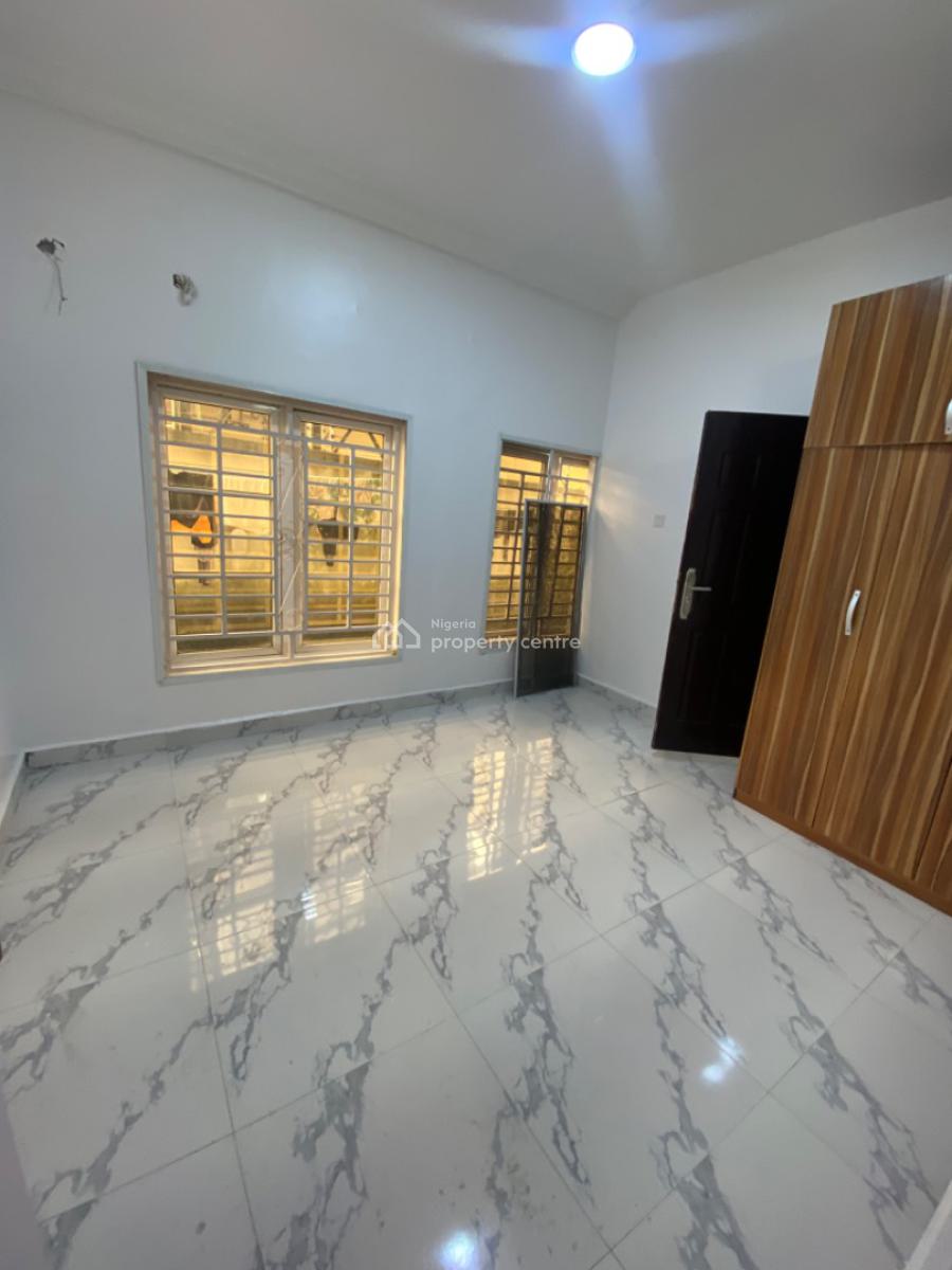 a Spacious Self Serviced 2 Bedrooms Apartments, Off Admiralty Lekki, Lekki Phase 1, Lekki, Lagos, Flat / Apartment for Rent