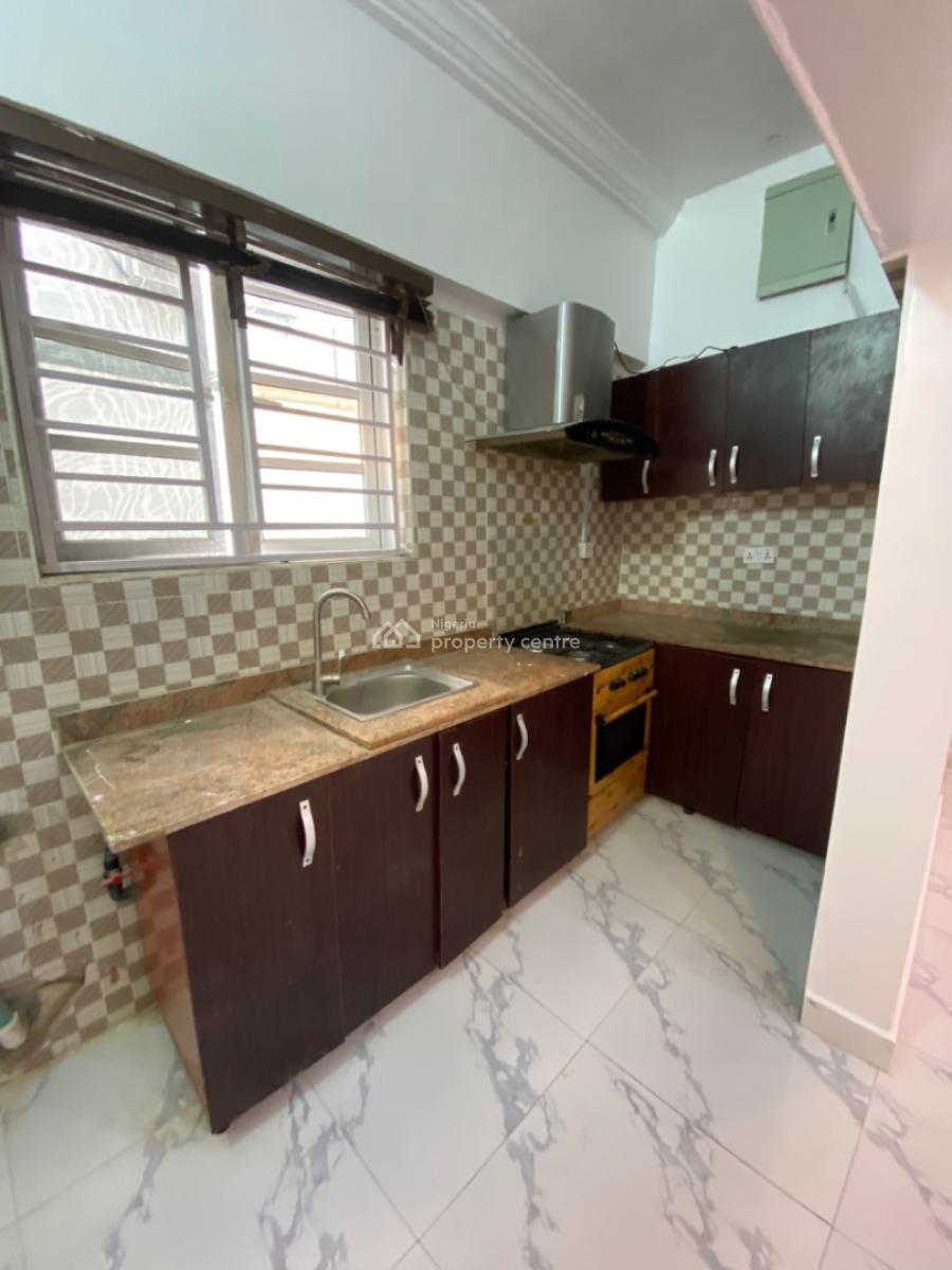 a Spacious Self Serviced 2 Bedrooms Apartments, Off Admiralty Lekki, Lekki Phase 1, Lekki, Lagos, Flat / Apartment for Rent