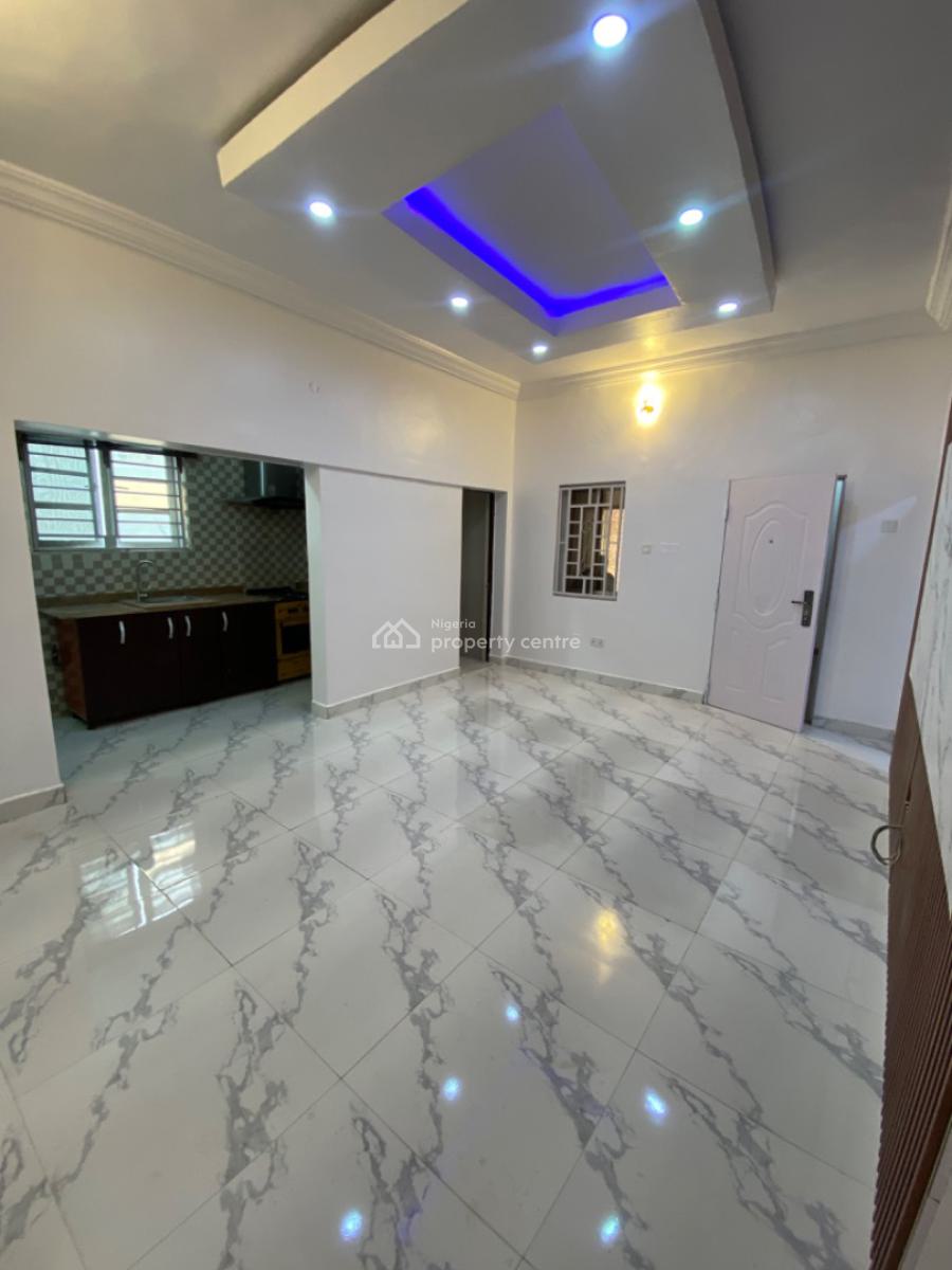 a Spacious Self Serviced 2 Bedrooms Apartments, Off Admiralty Lekki, Lekki Phase 1, Lekki, Lagos, Flat / Apartment for Rent