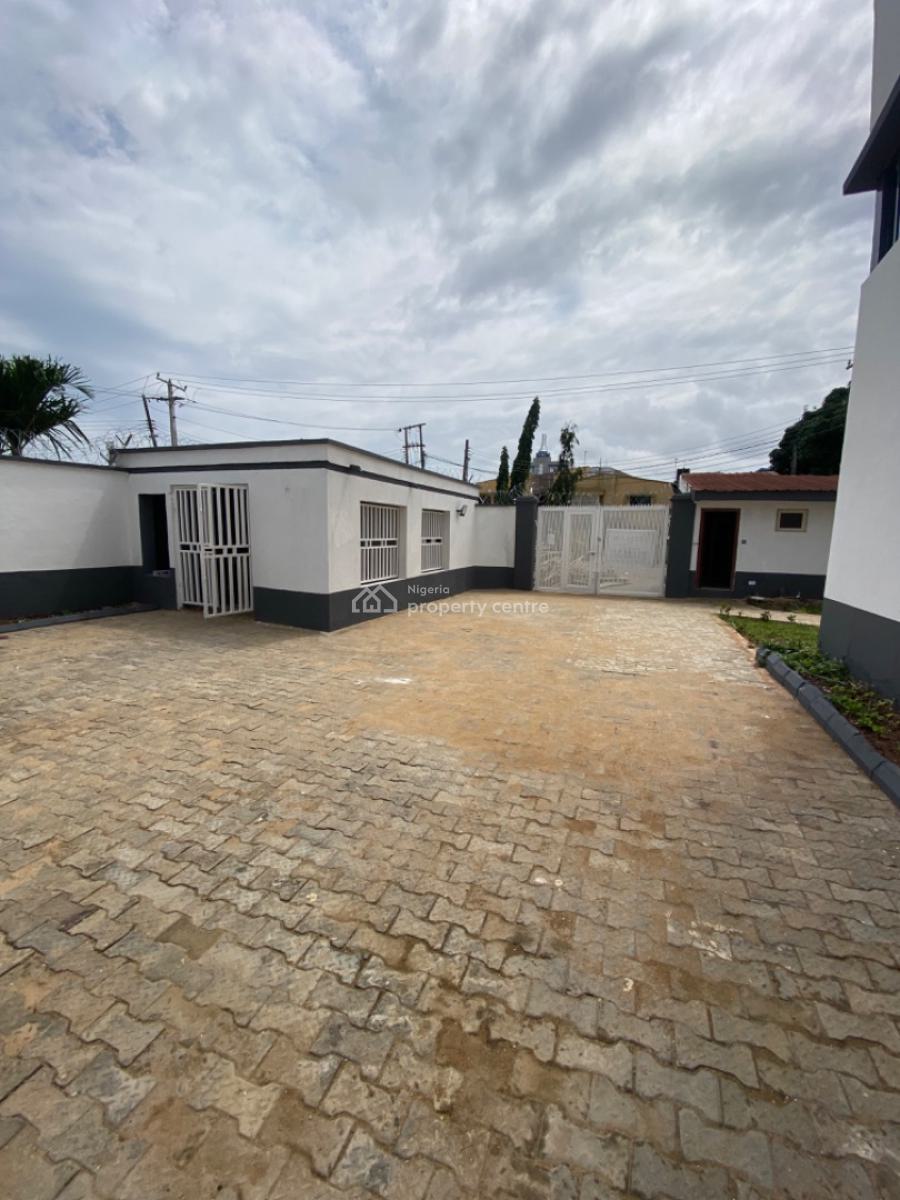 a Contemporary/brand New 4 Bedrooms Terraced Duplex with Bq, Lekki Phase 1, Lekki, Lagos, Terraced Duplex for Rent