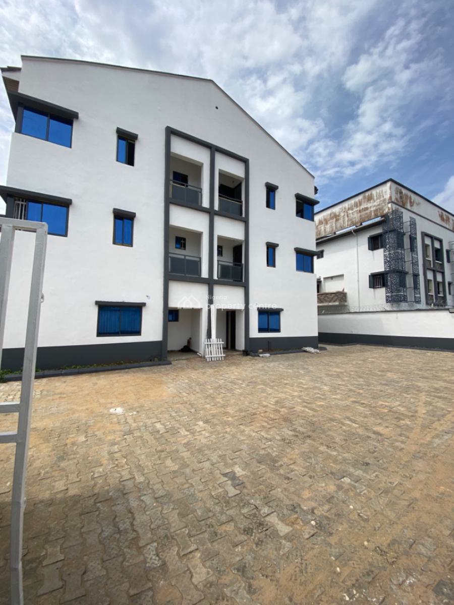 a Contemporary/brand New 4 Bedrooms Terraced Duplex with Bq, Lekki Phase 1, Lekki, Lagos, Terraced Duplex for Rent