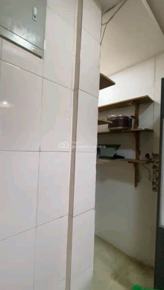 Decent and Standard 3 Bedrooms Upflat with All Rooms Ensuite and Guest Toilet, Gbagada, Lagos, Flat / Apartment for Rent