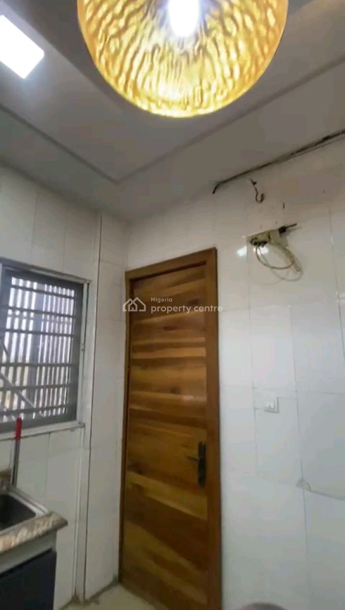 Decent and Standard 3 Bedrooms Upflat with All Rooms Ensuite and Guest Toilet, Gbagada, Lagos, Flat / Apartment for Rent