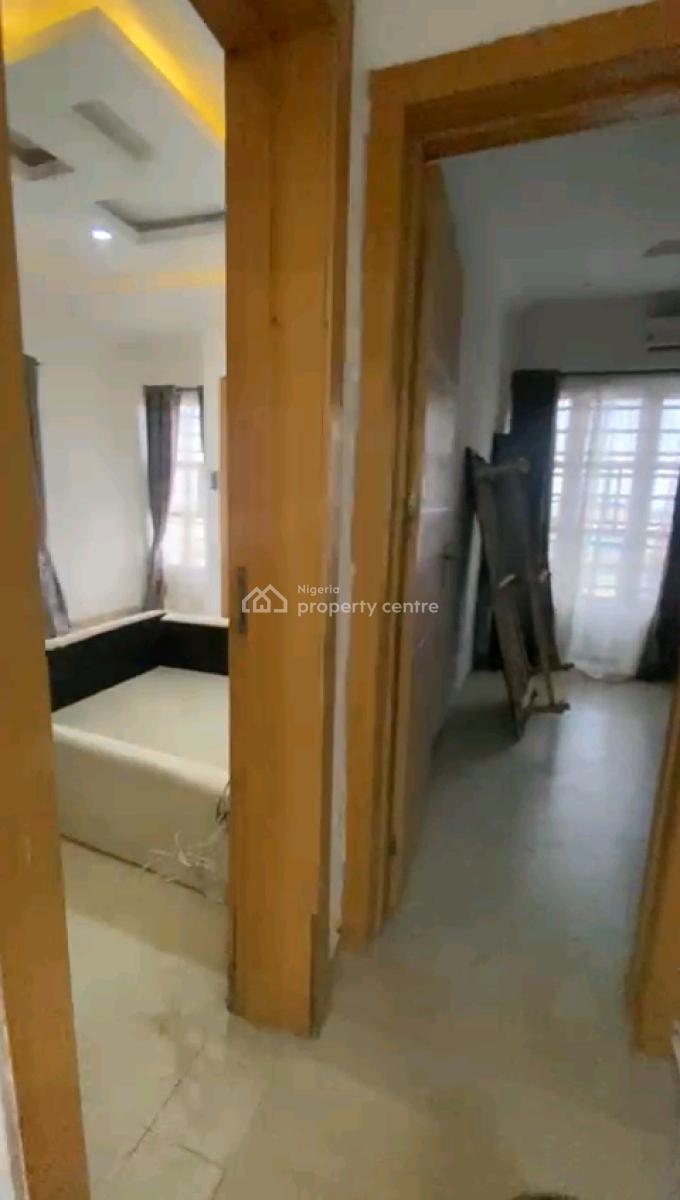 Decent and Standard 3 Bedrooms Upflat with All Rooms Ensuite and Guest Toilet, Gbagada, Lagos, Flat / Apartment for Rent