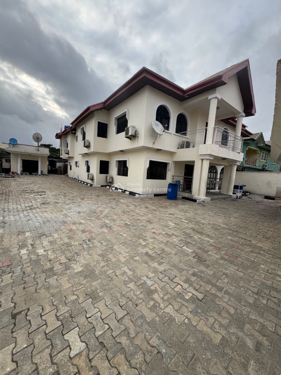 Spacious One Room Shared Apartment with Ac Open Parlor, Igbo Efon, Lekki, Lagos, Self Contain (single Rooms) for Rent