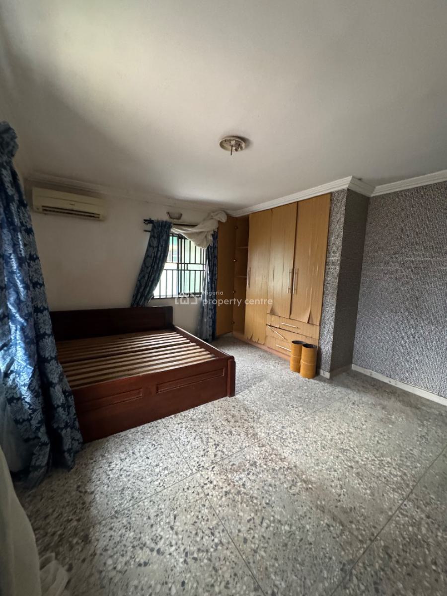 Spacious One Room Shared Apartment with Ac Open Parlor, Igbo Efon, Lekki, Lagos, Self Contain (single Rooms) for Rent
