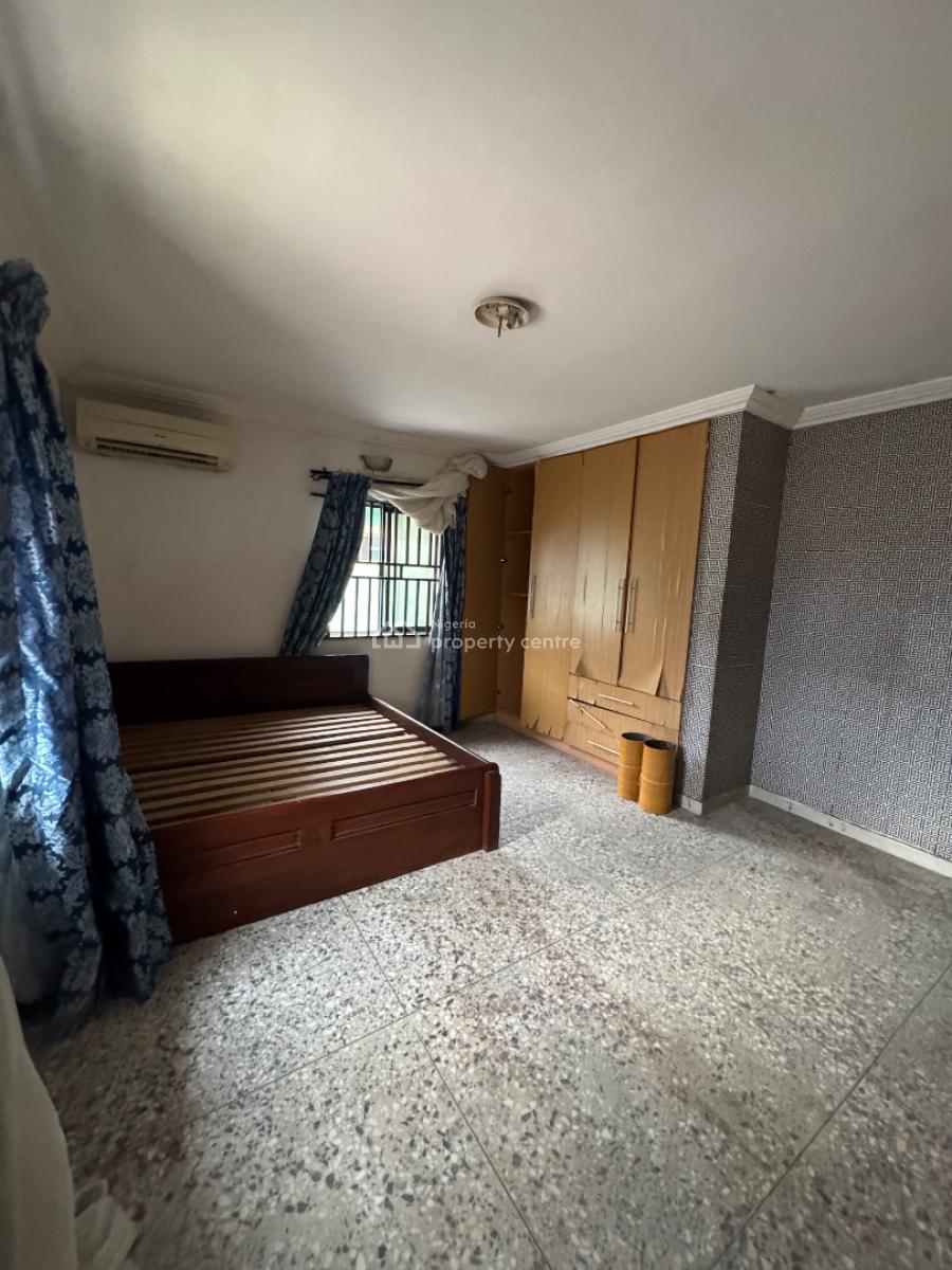 Spacious One Room Shared Apartment with Ac Open Parlor, Igbo Efon, Lekki, Lagos, Self Contain (single Rooms) for Rent