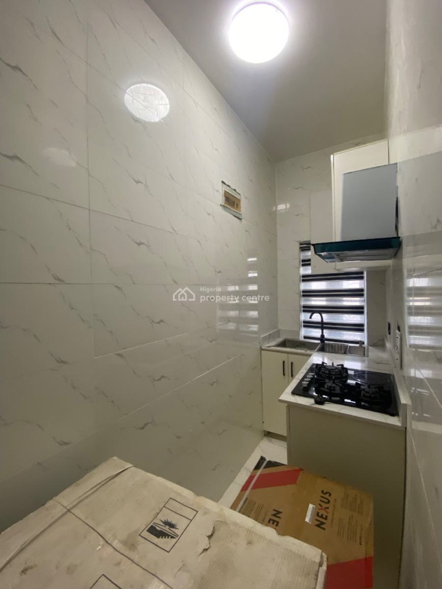 Well-structured 1 Bedroom Mini Flat, New Road, Lekki, Lagos, Flat / Apartment for Rent