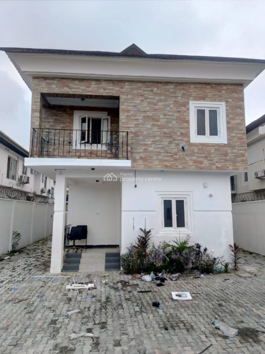 Spacious 10 Bedroom Fully Detached Duplex with 2 Rooms Bq, Lekki Phase 1, Lekki, Lagos, Commercial Property for Rent