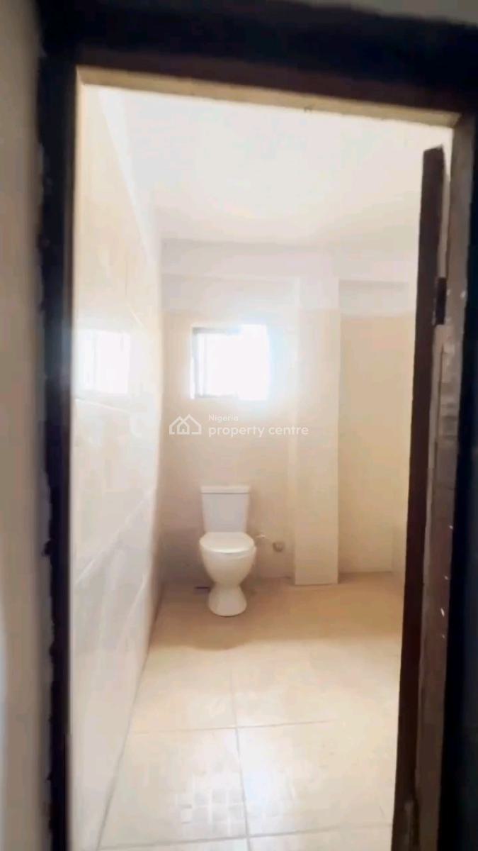 a Newly Renovated and Decent 2 Bedroom Apartment, Bashorun Street, Shomolu, Lagos, Flat / Apartment for Rent