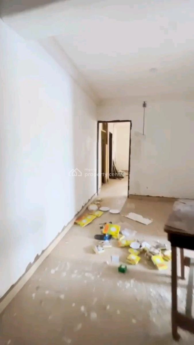 a Newly Renovated and Decent 2 Bedroom Apartment, Bashorun Street, Shomolu, Lagos, Flat / Apartment for Rent