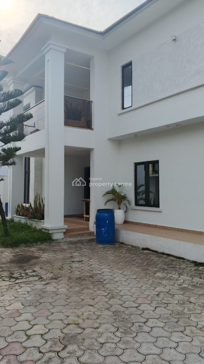 Spacious 3 Bedroom Flat, Spar Road Ikate, Ikate Elegushi, Lekki, Lagos, Flat / Apartment for Rent