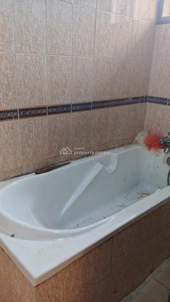 Spacious 3 Bedroom Flat, Spar Road Ikate, Ikate Elegushi, Lekki, Lagos, Flat / Apartment for Rent