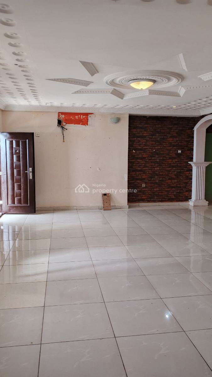 Spacious 3 Bedroom Flat, Spar Road Ikate, Ikate Elegushi, Lekki, Lagos, Flat / Apartment for Rent
