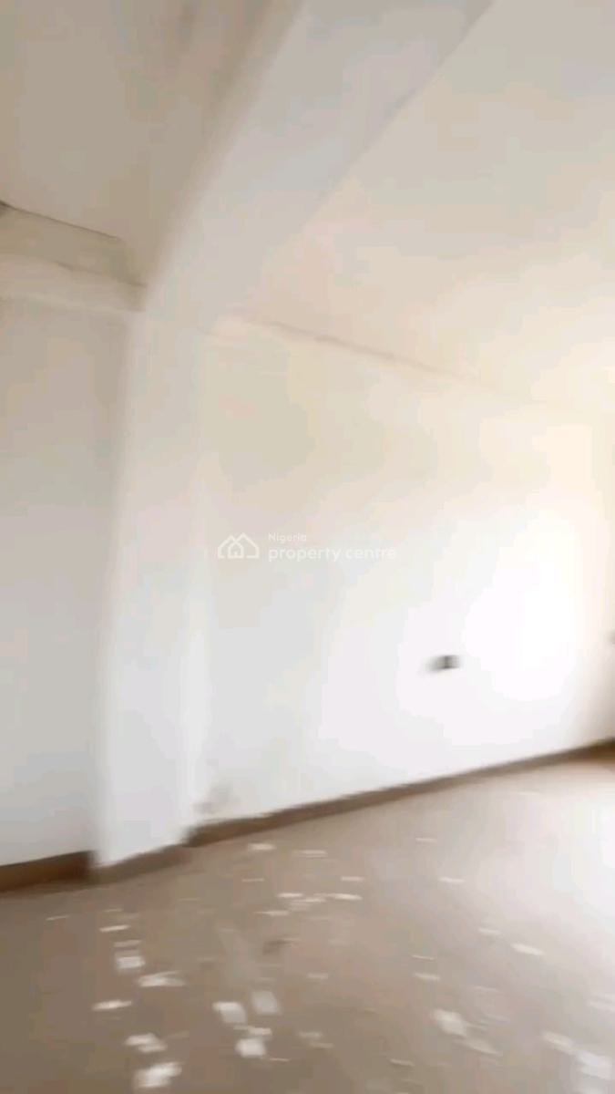 a Newly Renovated and Decent Self Contain, Upstairs, Bashorun Street, Shomolu, Lagos, Self Contain (single Rooms) for Rent