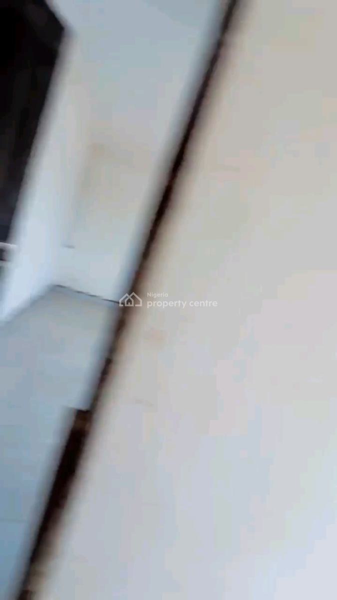 a Newly Renovated and Decent Self Contain, Upstairs, Bashorun Street, Shomolu, Lagos, Self Contain (single Rooms) for Rent