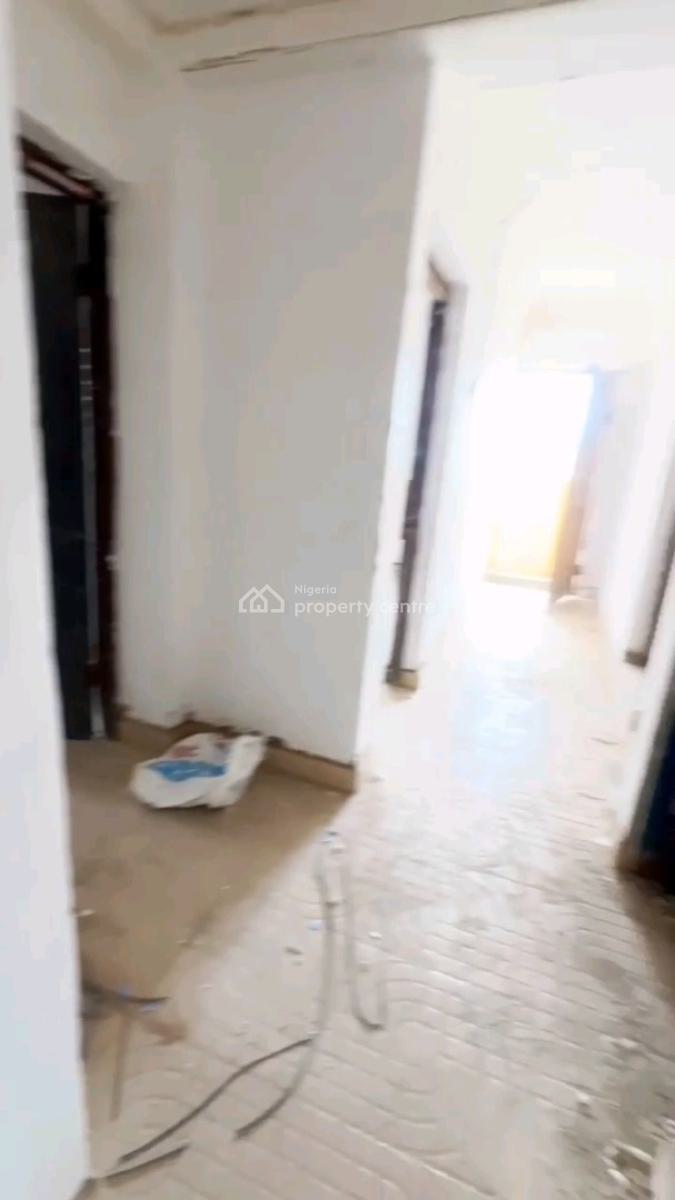 a Newly Renovated and Decent Self Contain, Upstairs, Bashorun Street, Shomolu, Lagos, Self Contain (single Rooms) for Rent