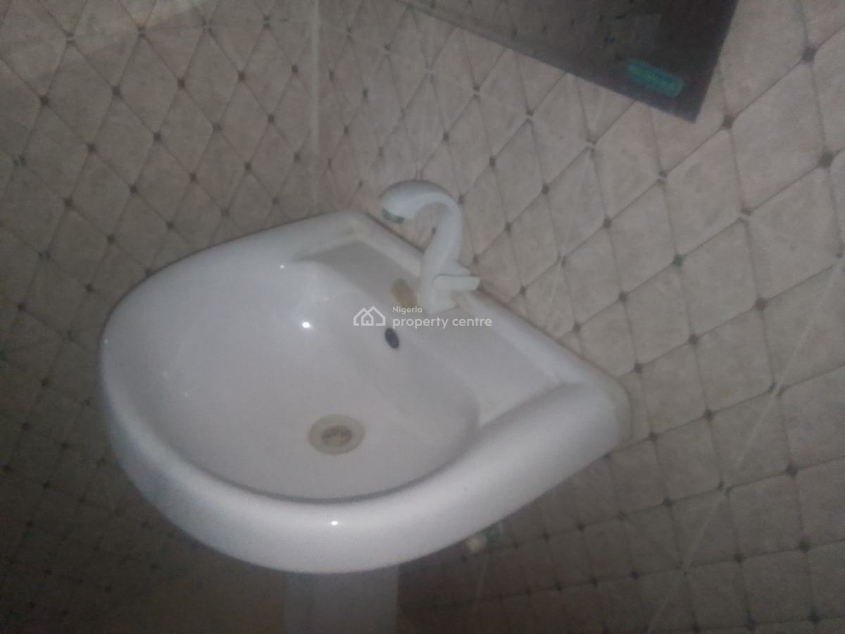 Spacious Luxury 2 Bedroom Flat with Excellent Features, Theranex Rd, Ogombo, Ajah, Lagos, Flat / Apartment for Rent