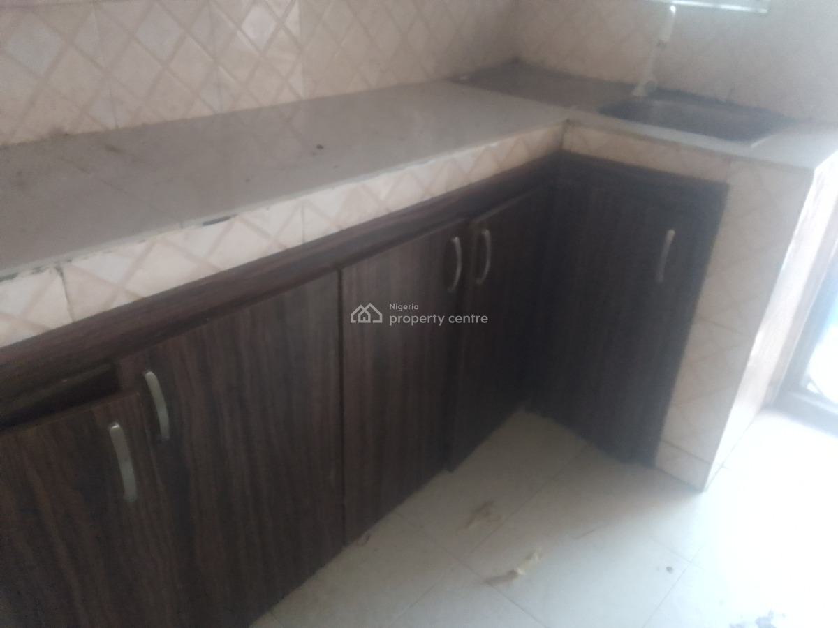 Spacious Luxury 2 Bedroom Flat with Excellent Features, Theranex Rd, Ogombo, Ajah, Lagos, Flat / Apartment for Rent