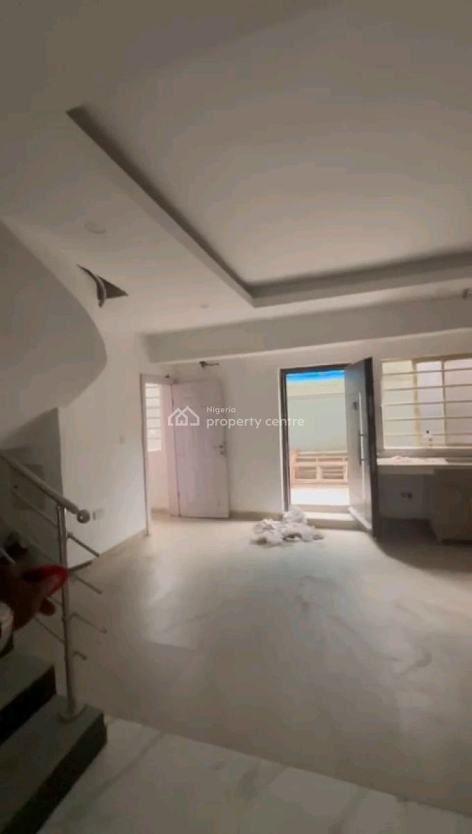 4 Bedrooms Terraced Duplex, Olaleye New Town, Iponri, Surulere, Lagos, Terraced Duplex for Rent