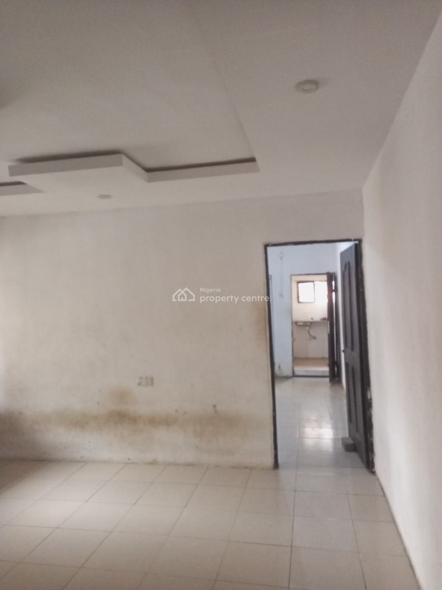 Large 2 Bedroom Flat, Upstairs, Igbo Efon, Lekki, Lagos, Flat / Apartment for Rent