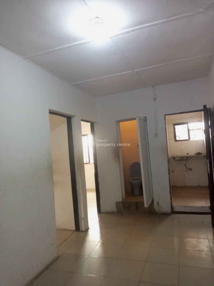 Large 2 Bedroom Flat, Upstairs, Igbo Efon, Lekki, Lagos, Flat / Apartment for Rent