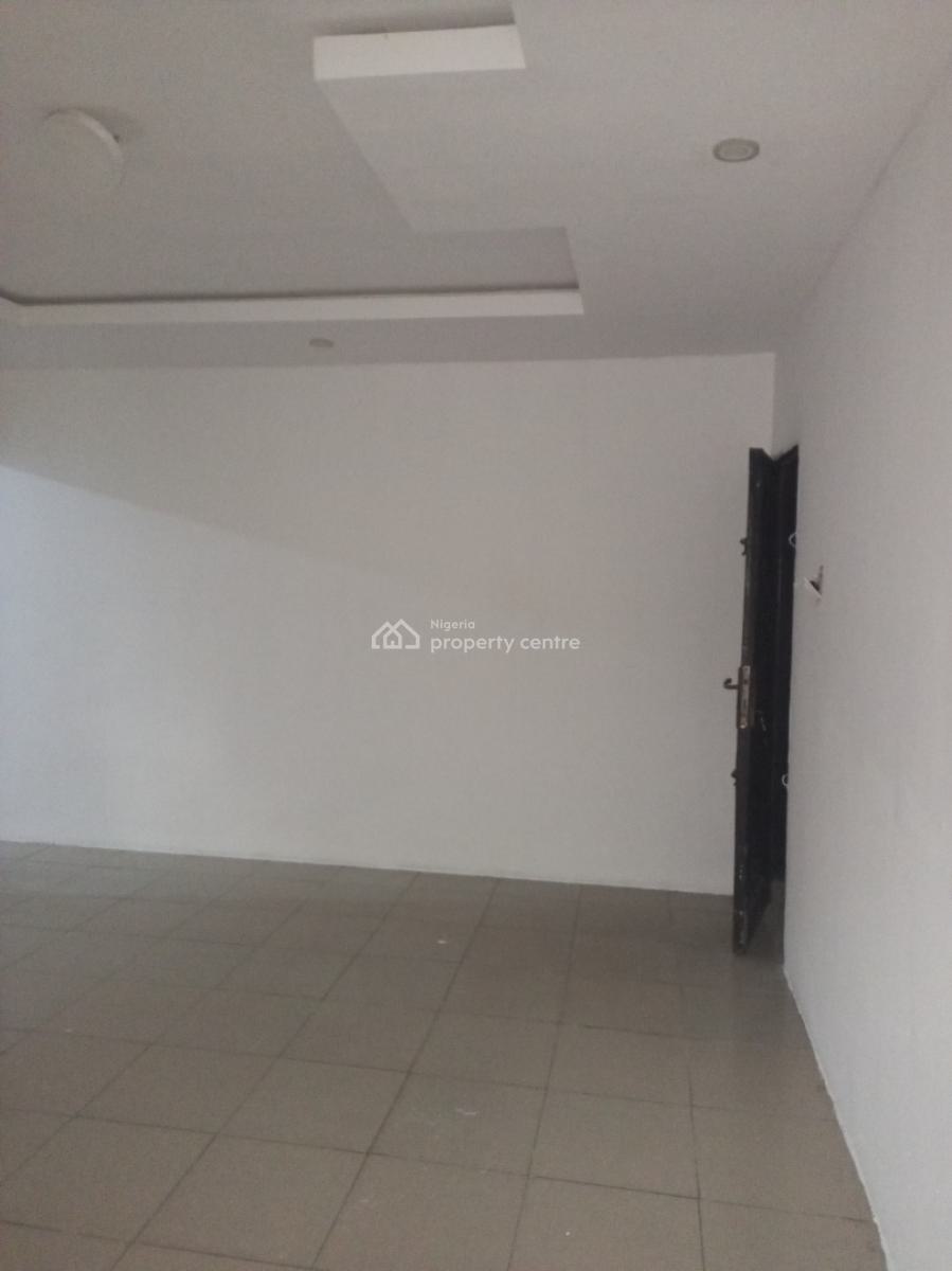 Large 2 Bedroom Flat, Upstairs, Igbo Efon, Lekki, Lagos, Flat / Apartment for Rent