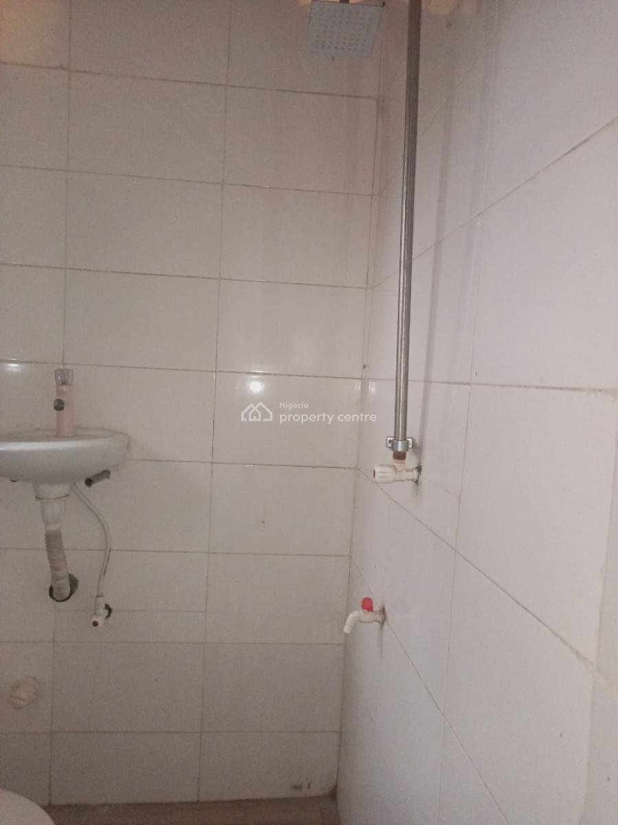 Large 2 Bedroom Flat, Upstairs, Igbo Efon, Lekki, Lagos, Flat / Apartment for Rent