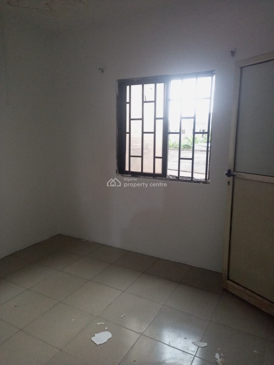 Large 2 Bedroom Flat, Upstairs, Igbo Efon, Lekki, Lagos, Flat / Apartment for Rent