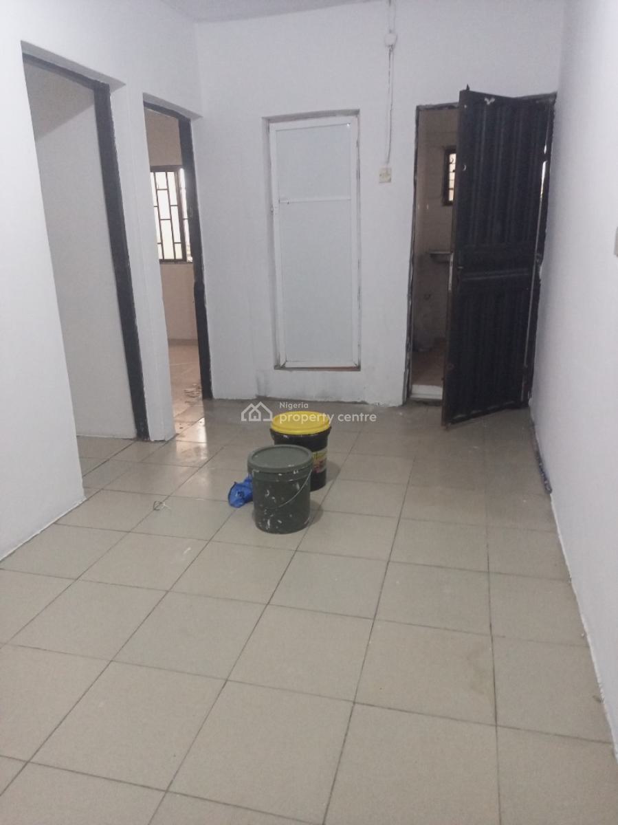 Large 2 Bedroom Flat, Upstairs, Igbo Efon, Lekki, Lagos, Flat / Apartment for Rent